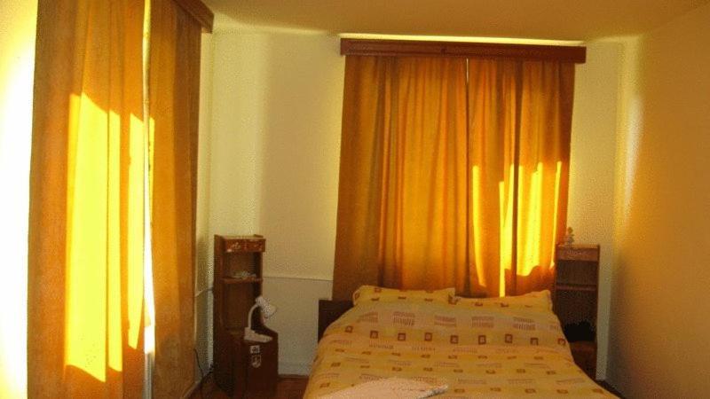 Lary Hostel Suceava Extérieur photo